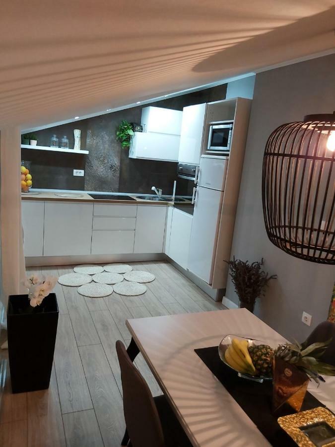 Villa My Rose With A Private Pool Mlini Luaran gambar